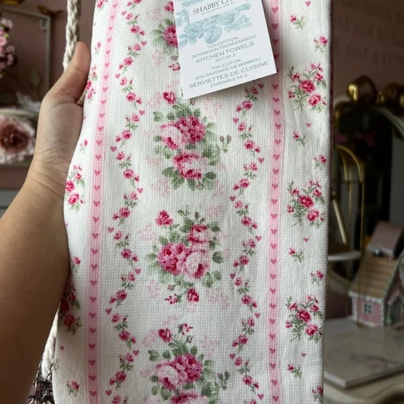 Charming Floral Pink and White Kitchen Towels - Picture 3 of 3